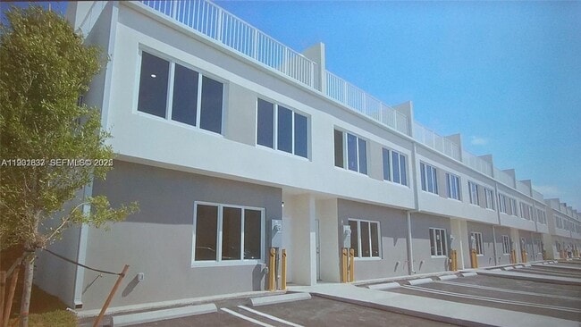 25810 SW 144th Ave in Princeton, FL - Building Photo - Building Photo