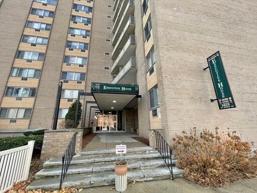 property at 1025 Hancock St