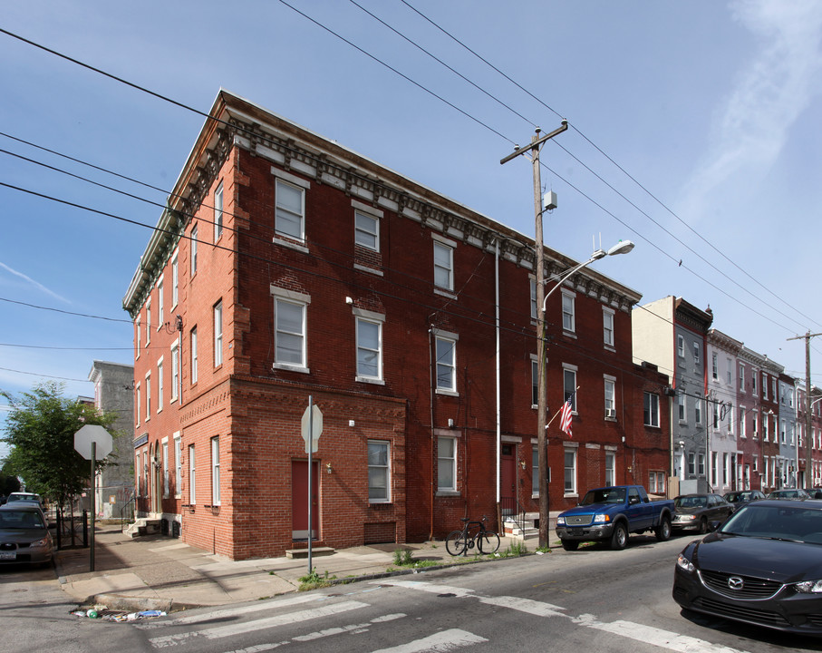 1500 S 5th St in Philadelphia, PA - Building Photo