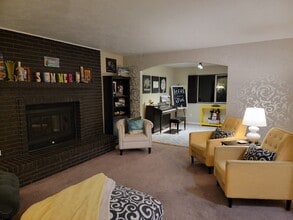 213 Hayden Ave in Evanston, WY - Building Photo - Building Photo