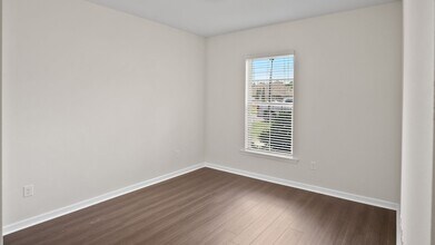 1045 Gentle Wind Dr in Baton Rouge, LA - Building Photo - Building Photo