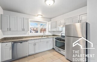 7439 N Winchester Ave in Chicago, IL - Building Photo