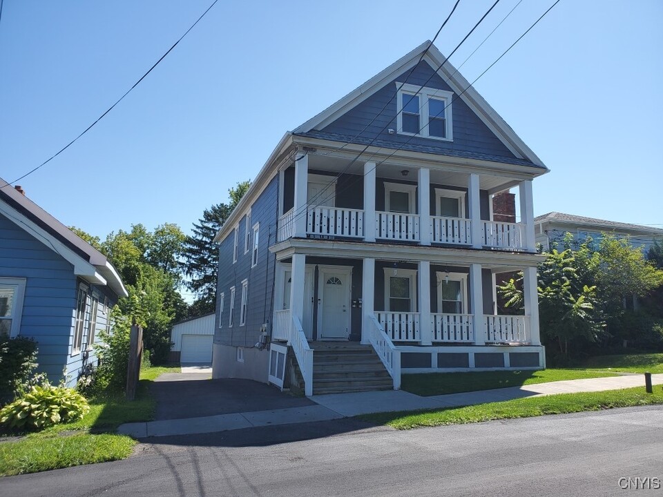 116 Pleasantview Ave in Syracuse, NY - Building Photo