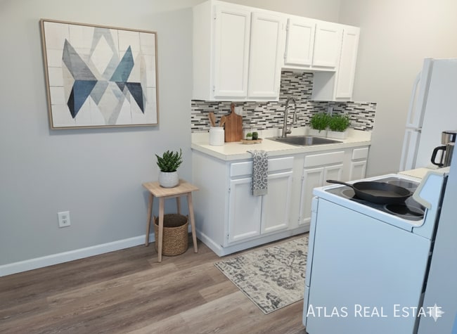 property at 960 W Moreno Ave