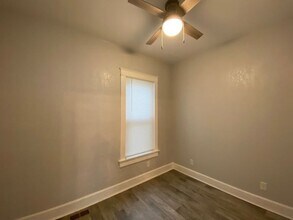 128 Topping Ave in Kansas City, MO - Building Photo - Building Photo