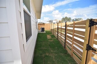 373 Keefer in Kyle, TX - Building Photo - Building Photo