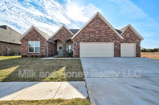 9320 NW 146th St in Yukon, OK - Building Photo - Building Photo