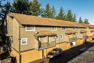 Benson Hill Townhouses in Kent, WA - Building Photo