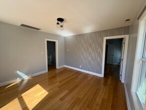 679 Shelton St in Bridgeport, CT - Foto de edificio - Building Photo