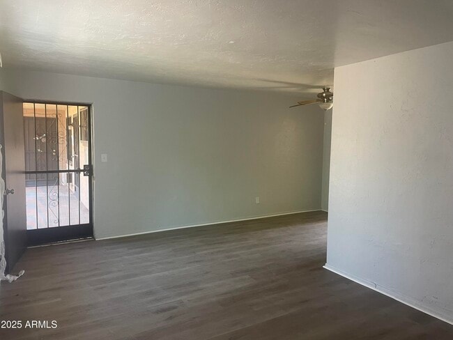 2645 W Morten Ave in Phoenix, AZ - Building Photo - Building Photo