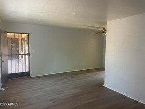 2645 W Morten Ave in Phoenix, AZ - Building Photo - Building Photo