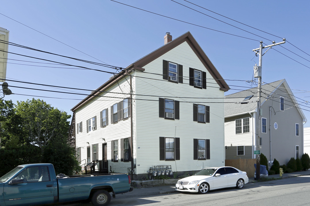 22 Shepherd St in Gloucester, MA - Building Photo