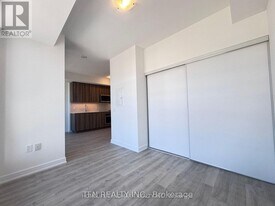 15 Richardson St in Toronto, ON - Building Photo