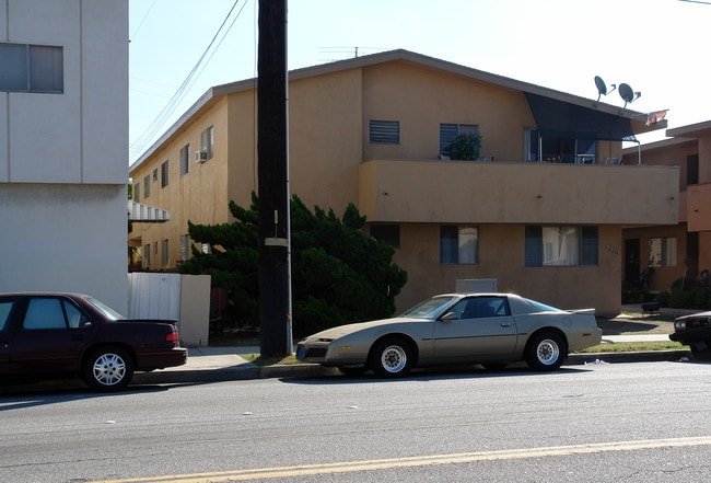 12312 Inglewood Ave in Hawthorne, CA - Building Photo - Building Photo