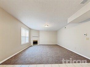 614 Eastpointe Dr in Shelbyville, IN - Building Photo - Building Photo