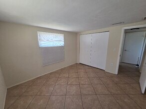 7225 Rosarian Dr in Port Richey, FL - Building Photo - Building Photo