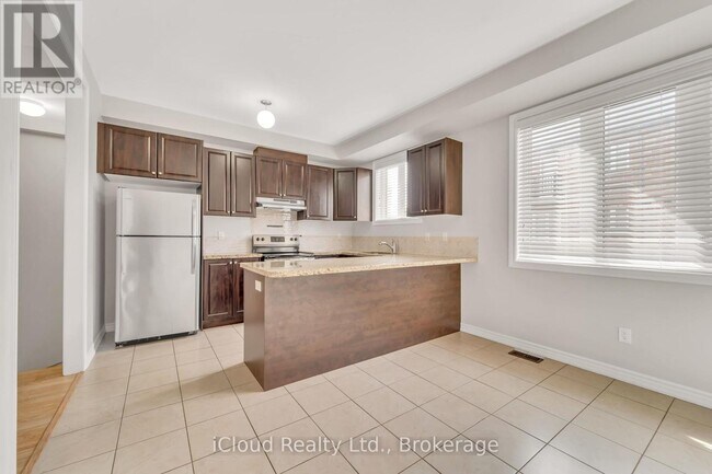 13 Shiff Cres in Brampton, ON - Building Photo - Building Photo