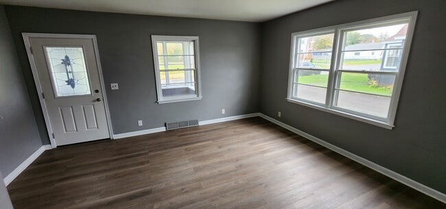 925 Calvert St in Rome, NY - Building Photo - Building Photo