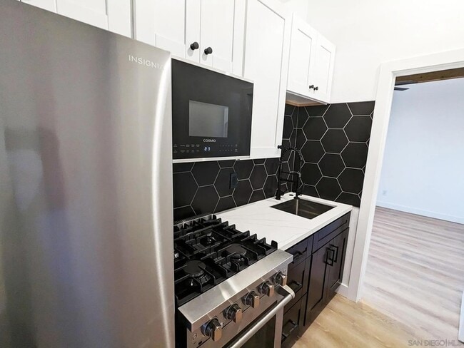 832 10th St, Unit A in Imperial Beach, CA - Building Photo - Building Photo