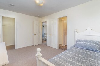 1540 Chela Ave in Norfolk, VA - Building Photo - Building Photo
