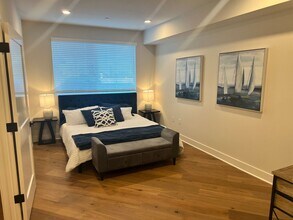 927 Deep Valley Dr in Rolling Hills Estates, CA - Building Photo - Building Photo