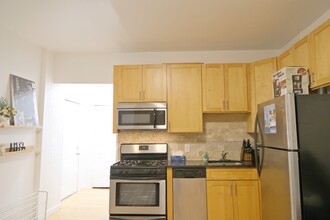 118 Corbin Ave, Unit 1 in Jersey City, NJ - Building Photo - Building Photo