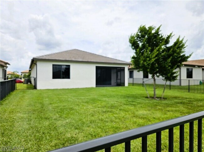 property at 5032 Arancia Ln