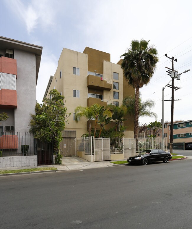 868 S Kingsley Dr in Los Angeles, CA - Foto de edificio - Building Photo