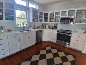 12 Seahorse Ct in Isle Of Palms, SC - Foto de edificio - Building Photo