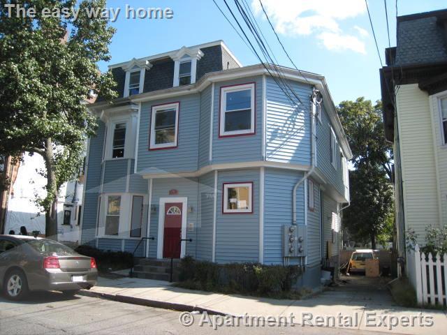 79 Walnut St, Unit 2L