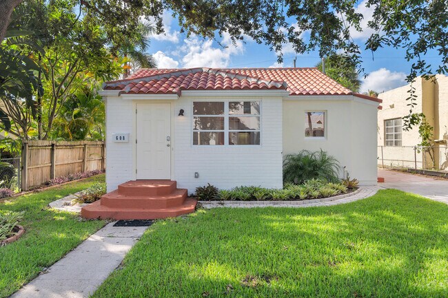property at 608 Sunset Rd