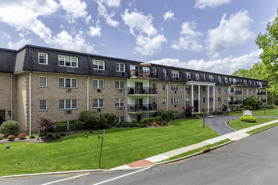 The Roxbury in Westwood, NJ - Building Photo