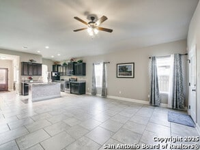 8915 Ramelle Cove in San Antonio, TX - Building Photo - Building Photo