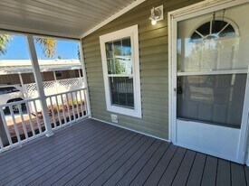 349 Hans Brinker St in North Fort Myers, FL - Building Photo