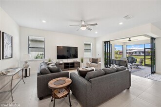 1880 Terreno Blvd in Naples, FL - Building Photo - Building Photo