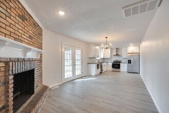 1452 NW 91st St in Oklahoma City, OK - Foto de edificio - Building Photo