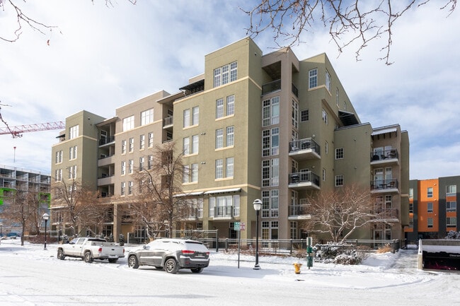 Green House Residences in Denver, CO - Foto de edificio - Building Photo