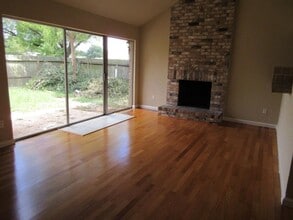 16702 Kieth Harrow Blvd in Houston, TX - Building Photo - Building Photo