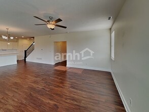 8060 Rapala Ln in Pickerington, OH - Foto de edificio - Building Photo