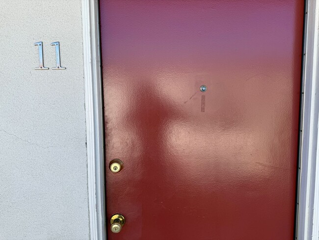 3510 Clarington Ave in Los Angeles, CA - Foto de edificio - Building Photo