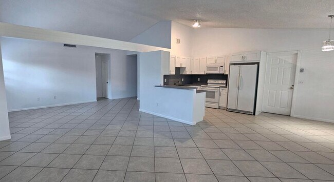 7699 Blairwood Cir S in Greenacres, FL - Building Photo - Building Photo