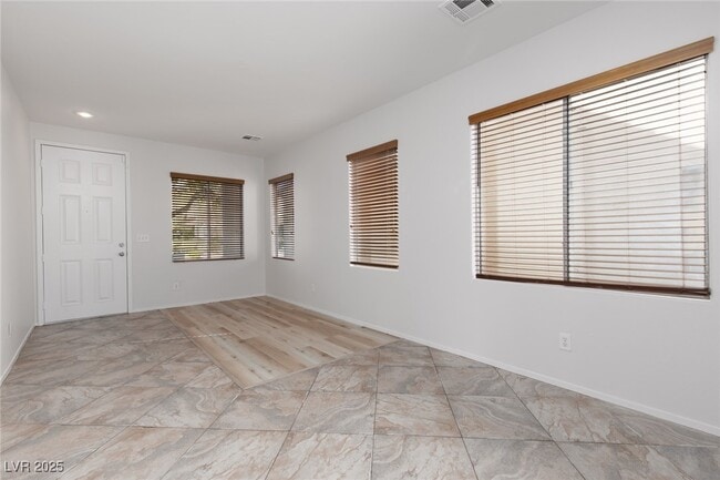 908 Shining Rose Pl in Henderson, NV - Building Photo - Building Photo