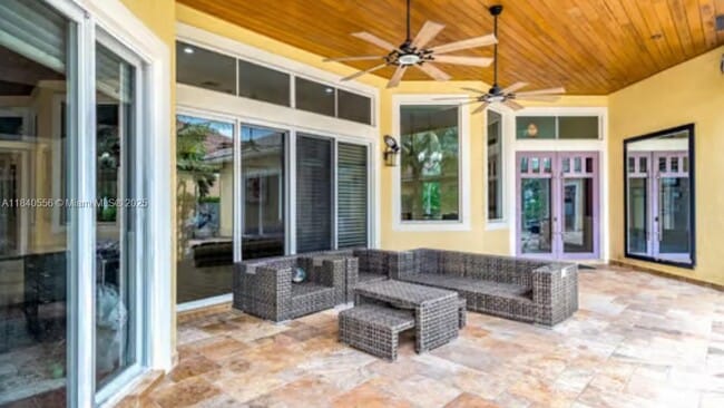 1475 SW 157th Ave in Pembroke Pines, FL - Building Photo - Building Photo