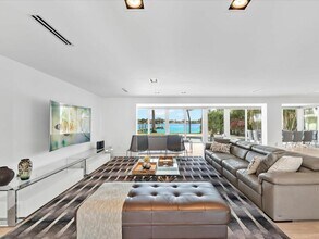 714 S Lake Dr in Lantana, FL - Building Photo - Building Photo