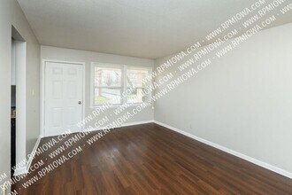 312 NE Trilein Dr in Ankeny, IA - Building Photo - Building Photo