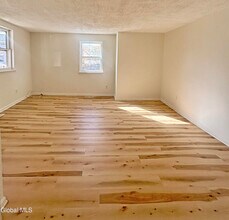 35 State St in Saratoga Springs, NY - Building Photo - Building Photo