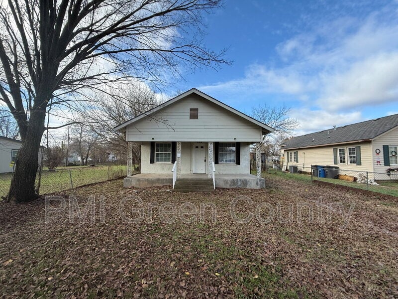 408 S 48th W Ave in Tulsa, OK - Building Photo