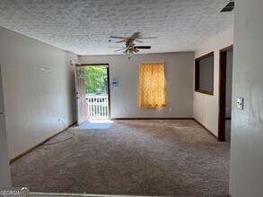 971 Hewlett St SW in Conyers, GA - Building Photo - Building Photo