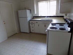 2537 Greta Pl in San Luis Obispo, CA - Building Photo - Building Photo