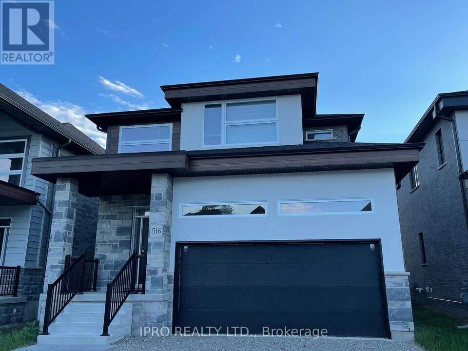 516 Doonwoods Cres in Kitchener, ON - Building Photo